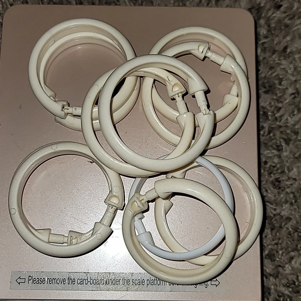 Vintage Shower Hooks 11pc eggshell white plastic