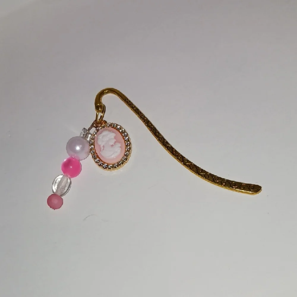 Gold and Pink Planner with Elegant Design