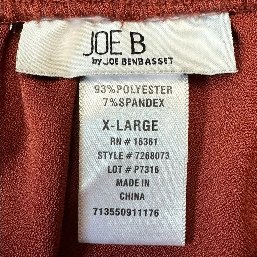 Joe B. by Joe Benbasset Double-Breasted Mini Skirt. Rust Color. Size X-Large.