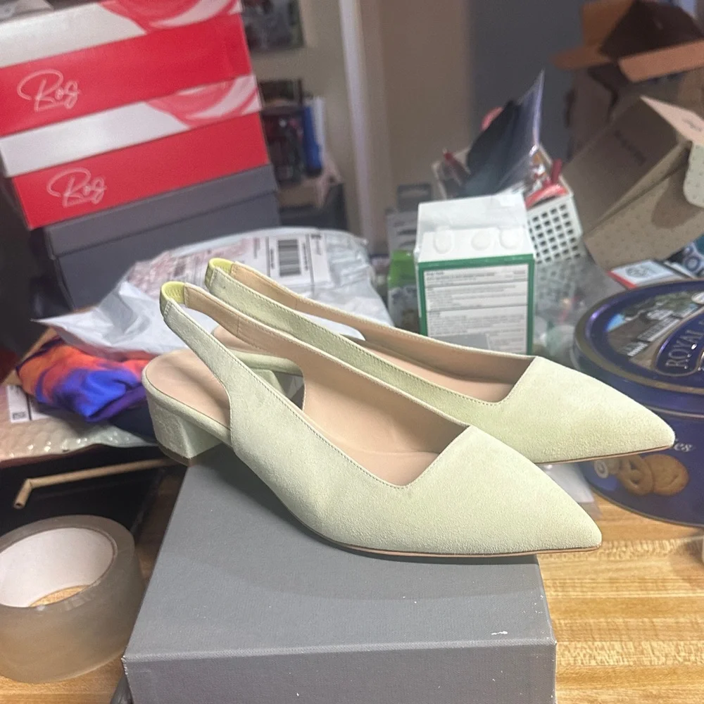 NIB Everlane The Editor Slingback in Spearmint Suede Size 7.5