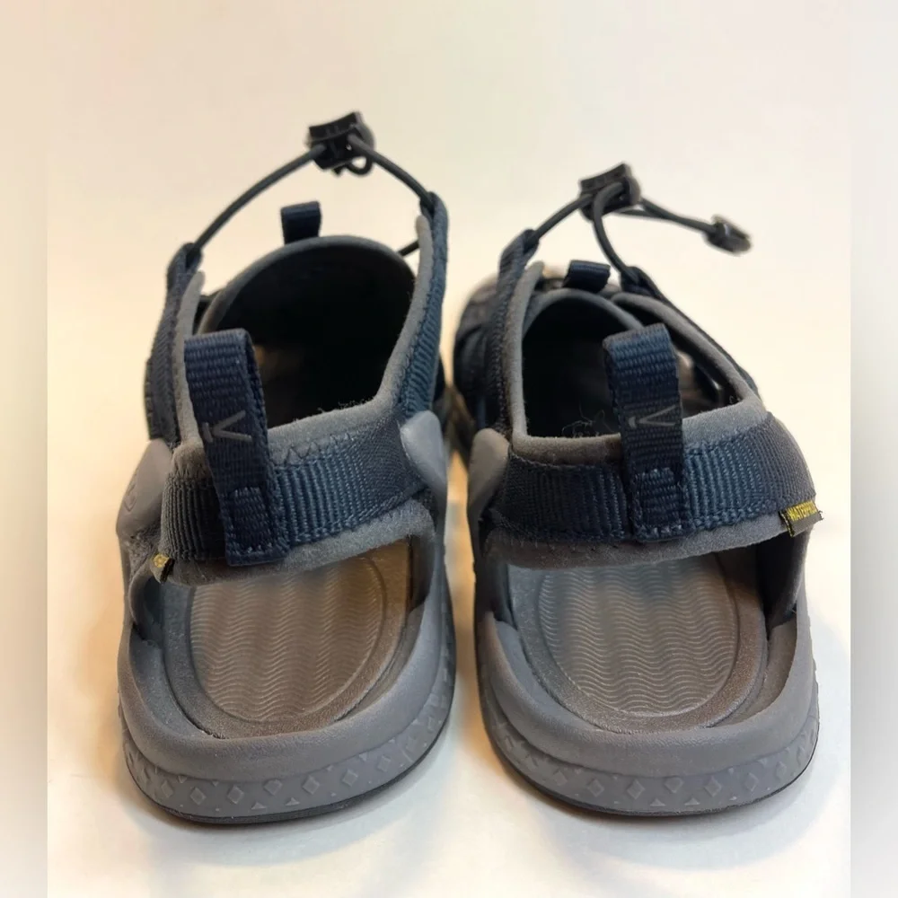 NWT KEEN Men’s Drift Creek H2 Closed To Water Sandals Size Us 9 EU 42 Navy Grey‎