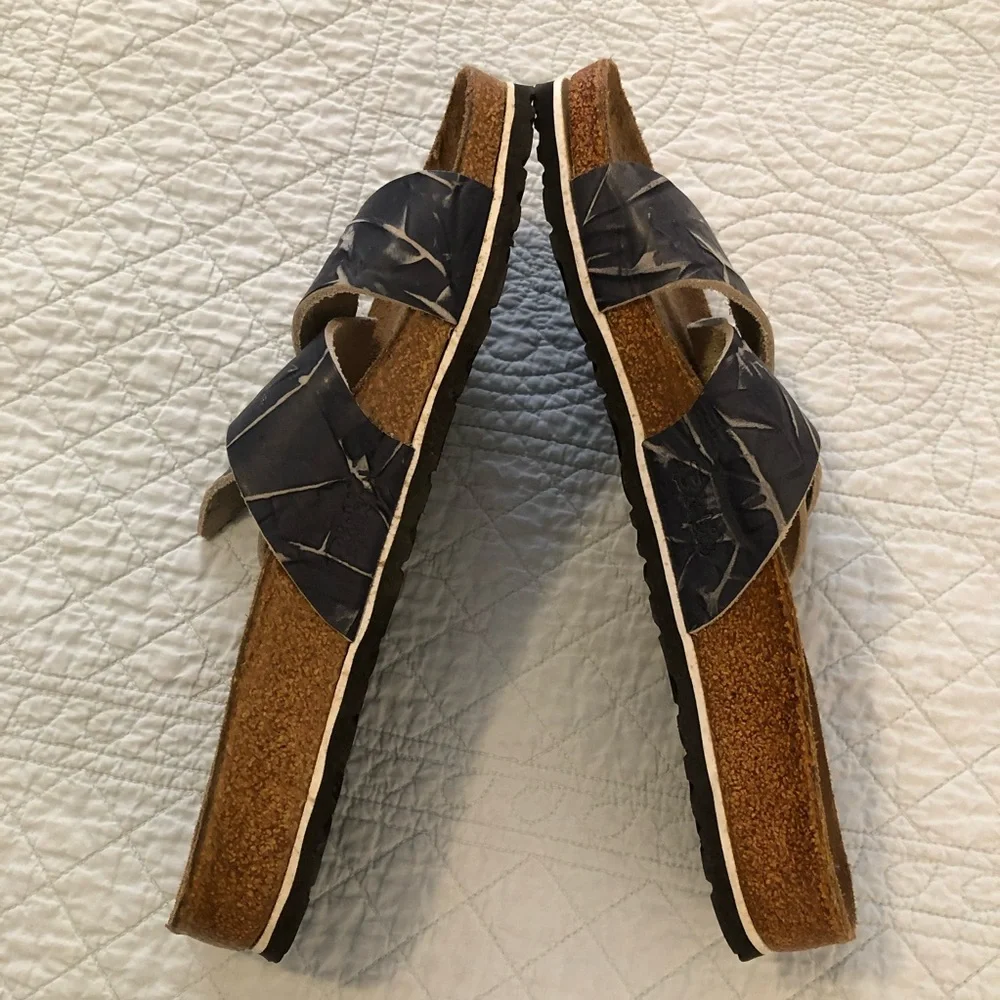 Birkenstock Birki’s Santosa slide. Size 11.