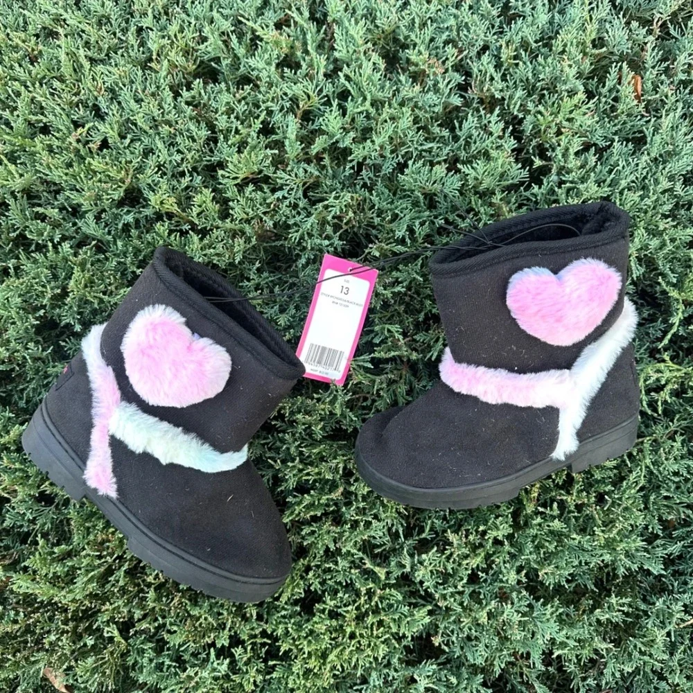 Rampage Little Girls Fur Heart‎ Microsuede Boots Size 13 Black