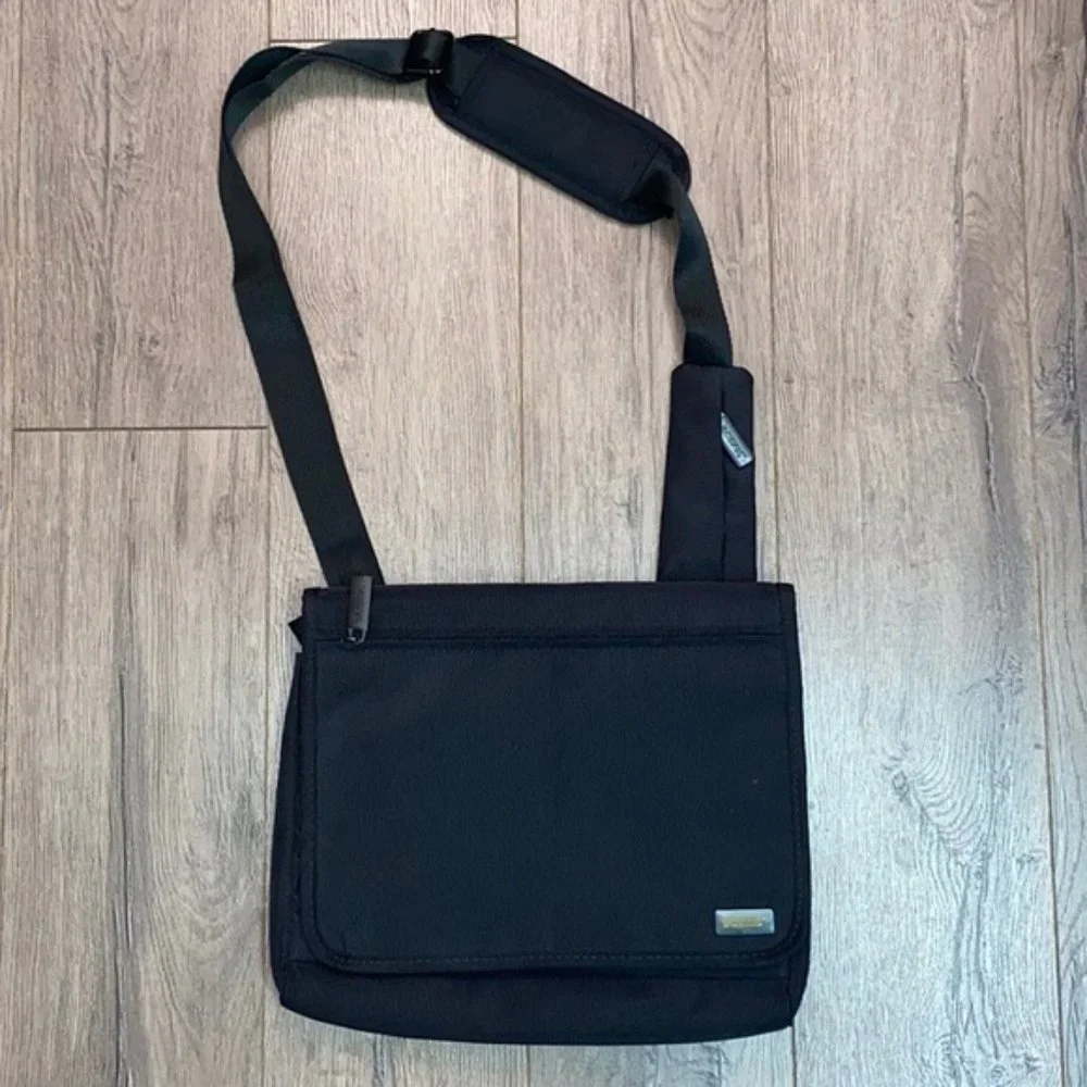 Scenic UNISEX Black Tablet Crossbody Messenger Bag