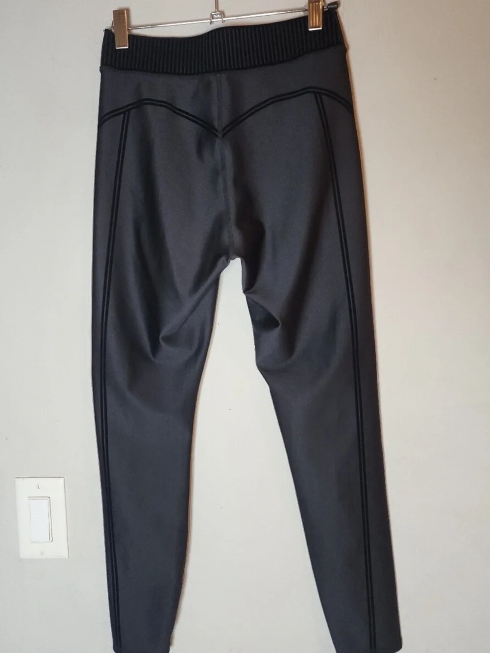 Alo Yoga Airlift High-Waist 7/8 Line Up Leggings Pants Black Women's Size Small