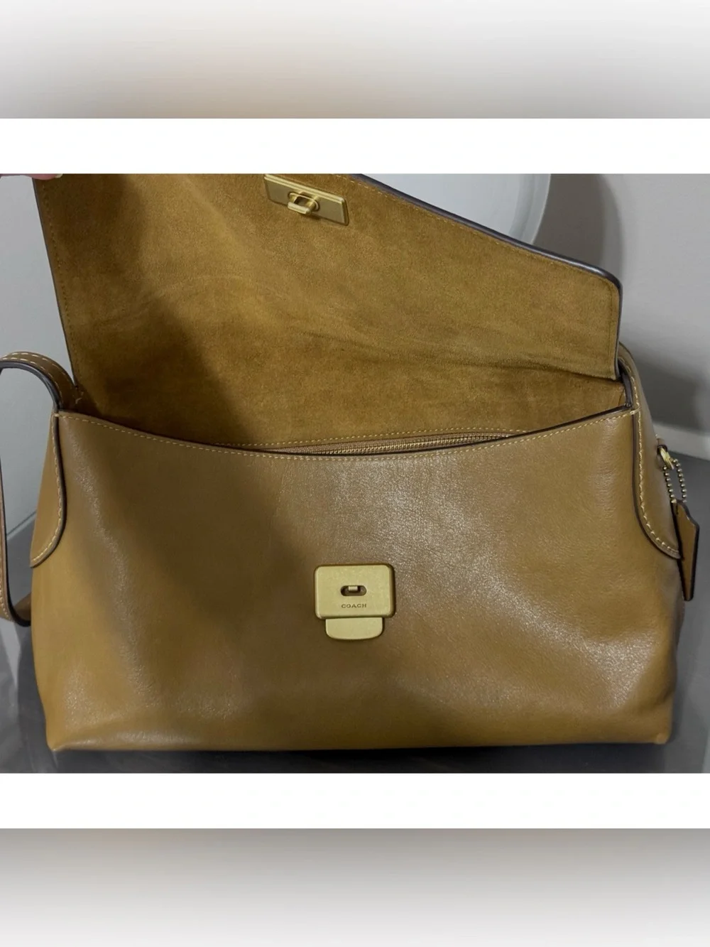 COACH Chelsea Shoulder Bag 30, MUTED OLIVE
