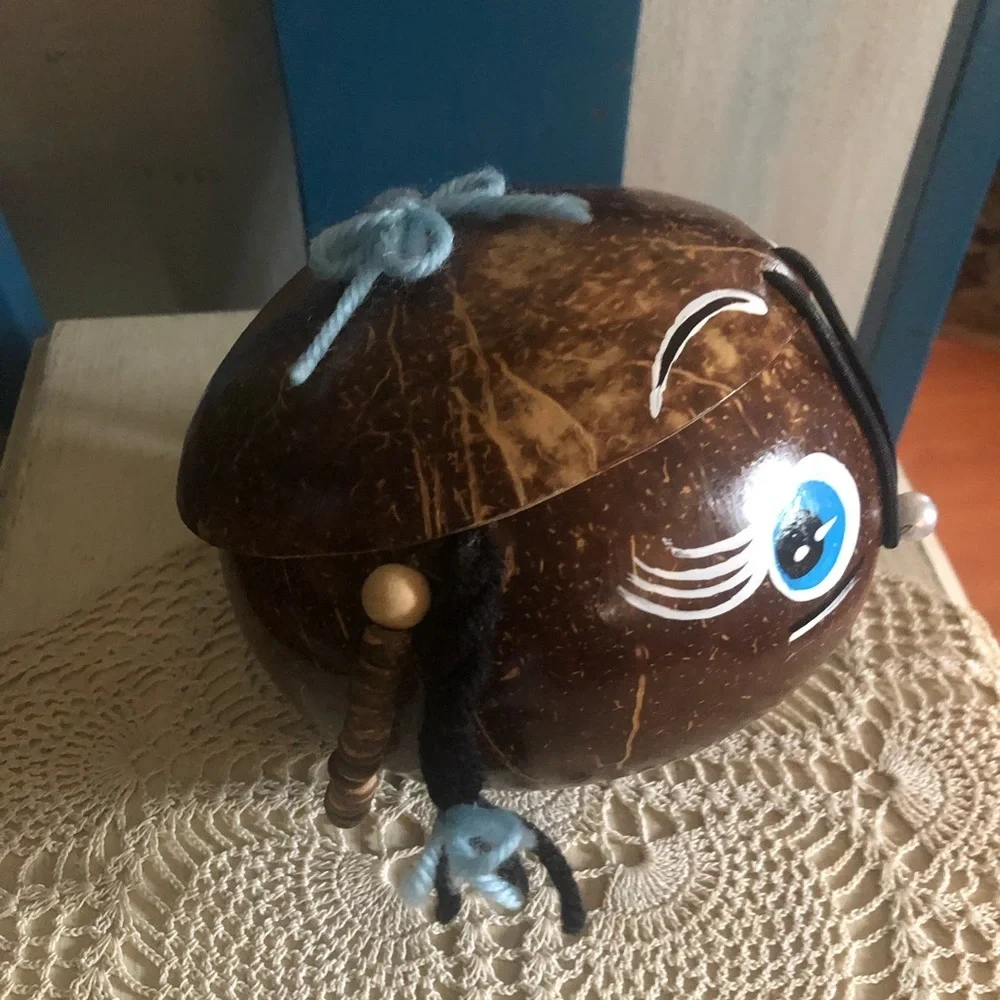 Vintage Coconut Girl Bag