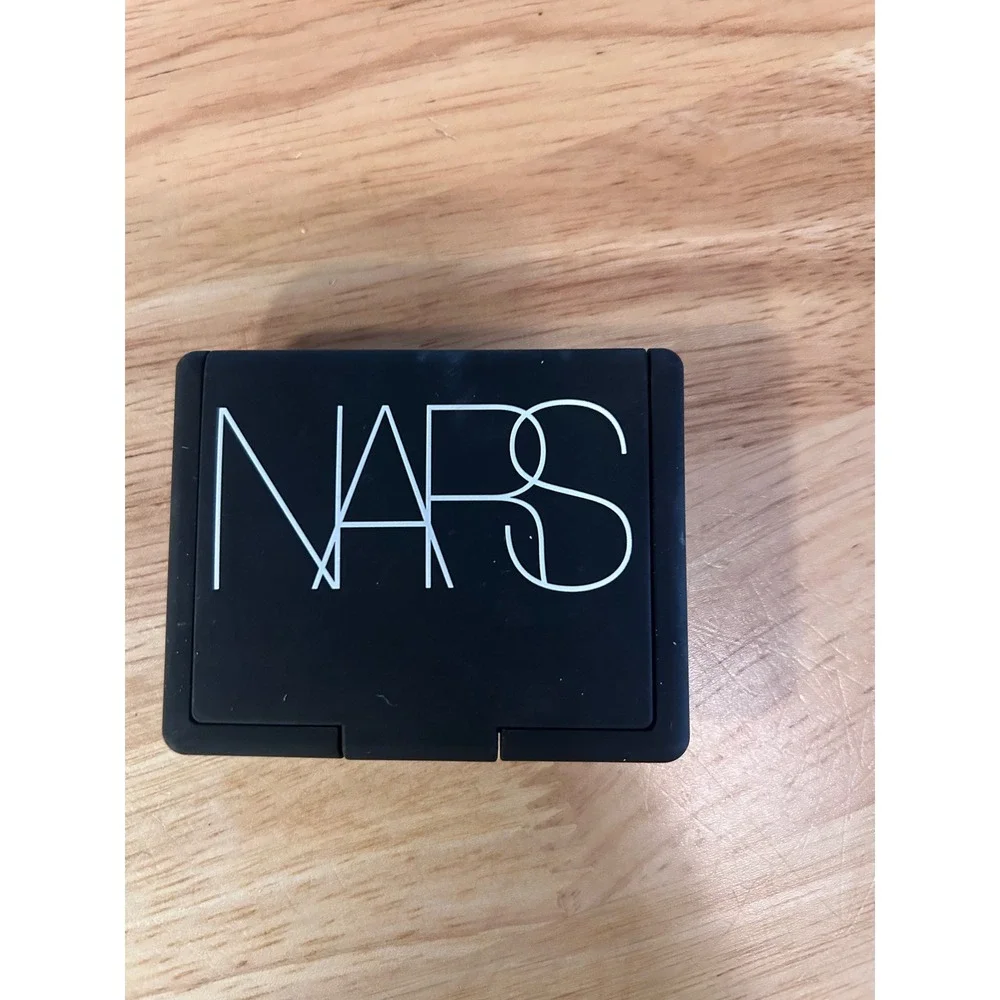 NARS Blush Women 0.16 oz Illicit 4079 Satin Peachy Nude Powder Compact New
