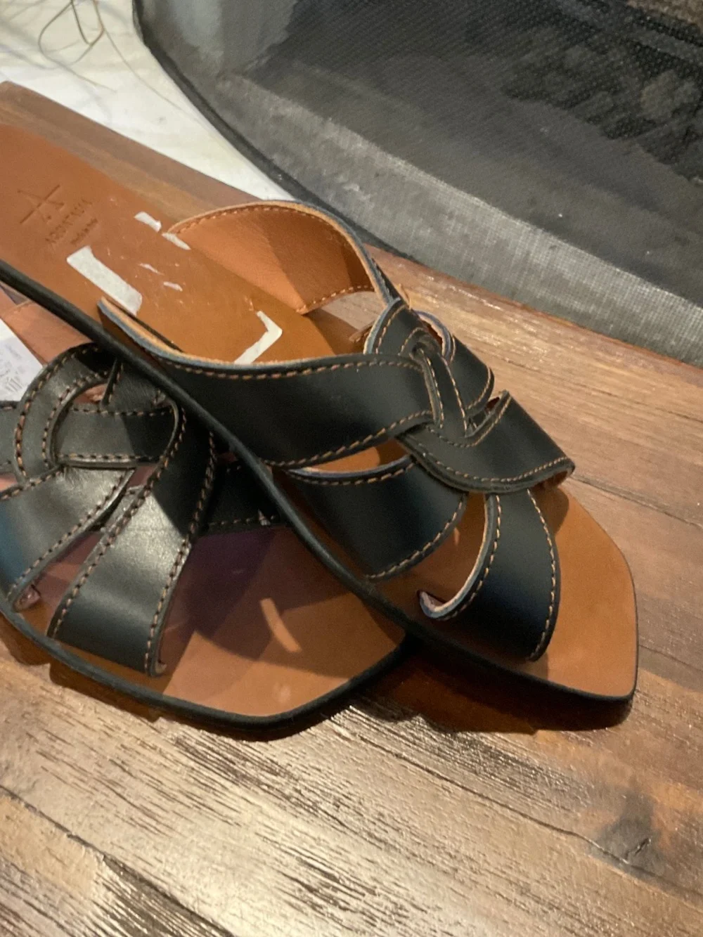 Aquatalia Belissa Slide Sandal Black Leather Size 8