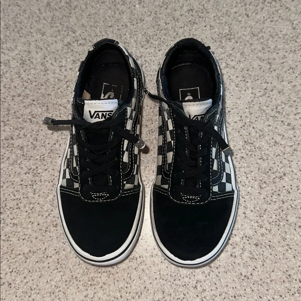 Vans Old Skool Checkerboard Skate Shoes kids size 13