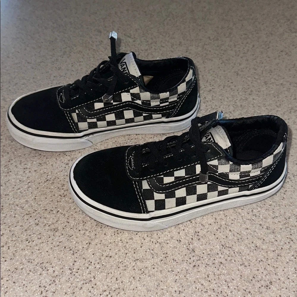 Vans Old Skool Checkerboard Skate Shoes kids size 13