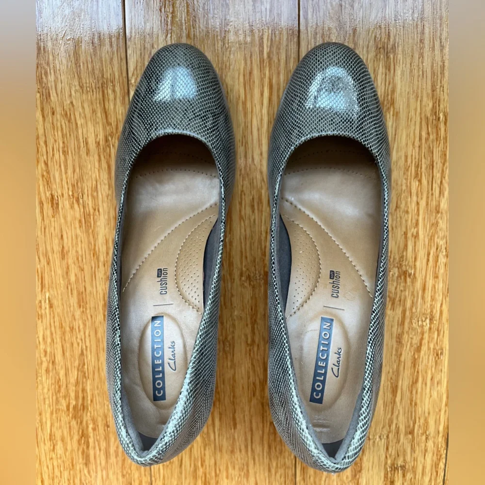 New Clarks Womens Artisan Ortho Cushion Pump 3'' Heel Faux Snake Skin Gray 7.5