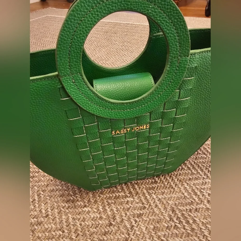 Sassy Jones Green Woven Circle-Handle Tote