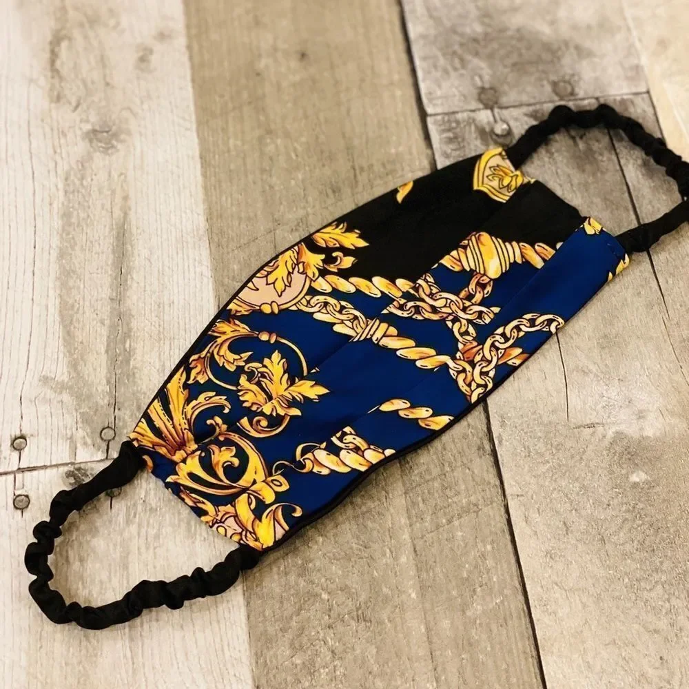 Paisley Chain Mask