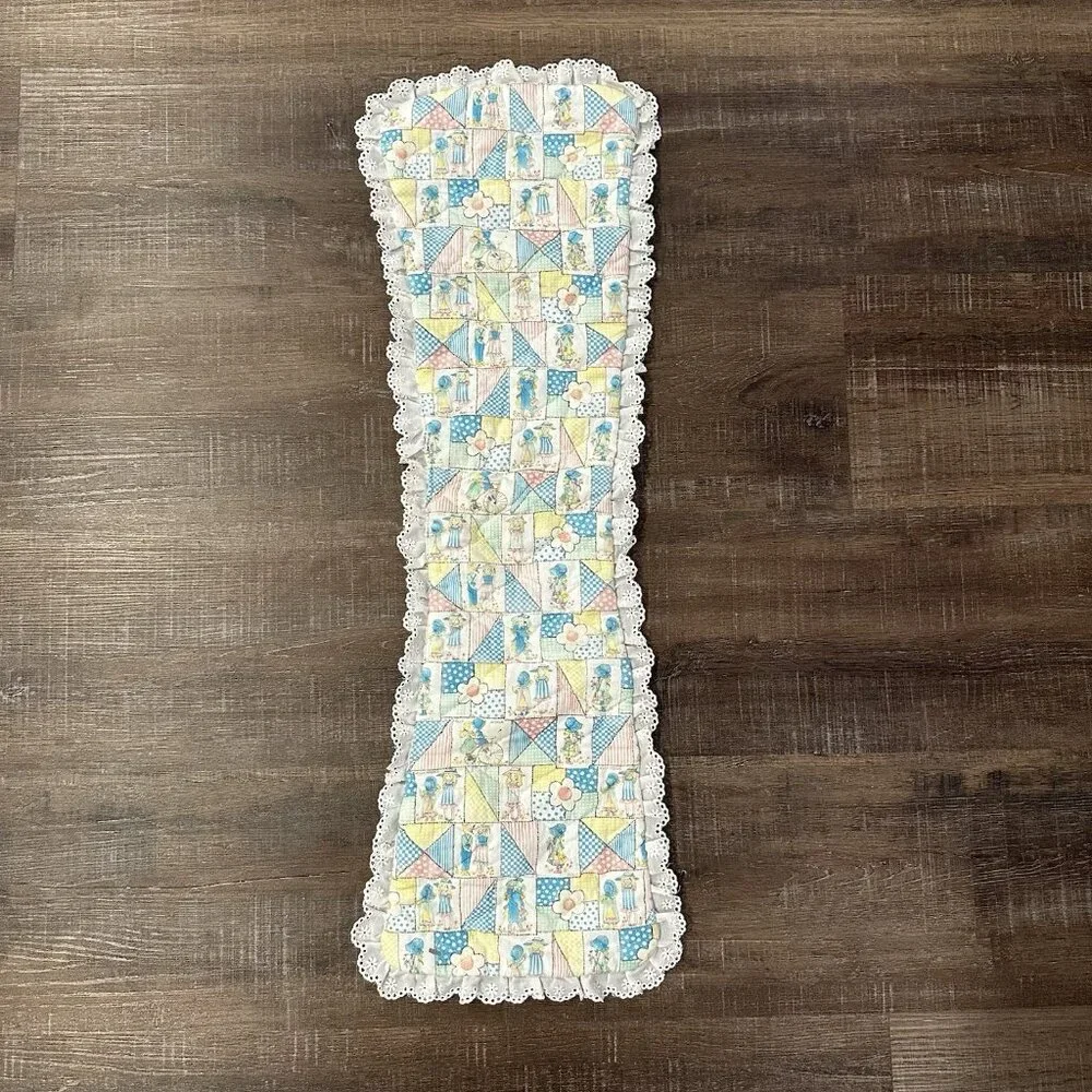 Vintage Holly Hobbie Patchwork Fabric Burp Rag Cloth‎ Shoulder Ruffle 26”x8”