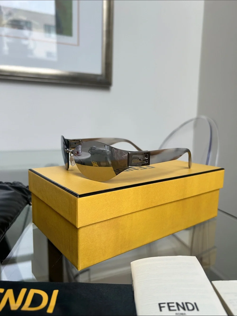 Authentic Fendi Baguette Sunglasses FE40159U