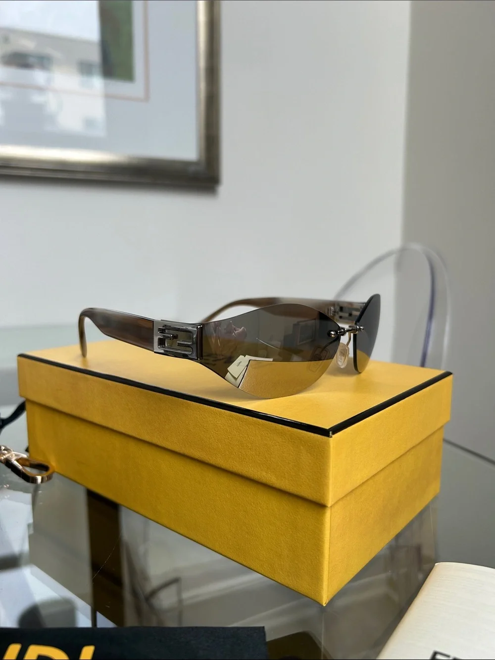 Authentic Fendi Baguette Sunglasses FE40159U