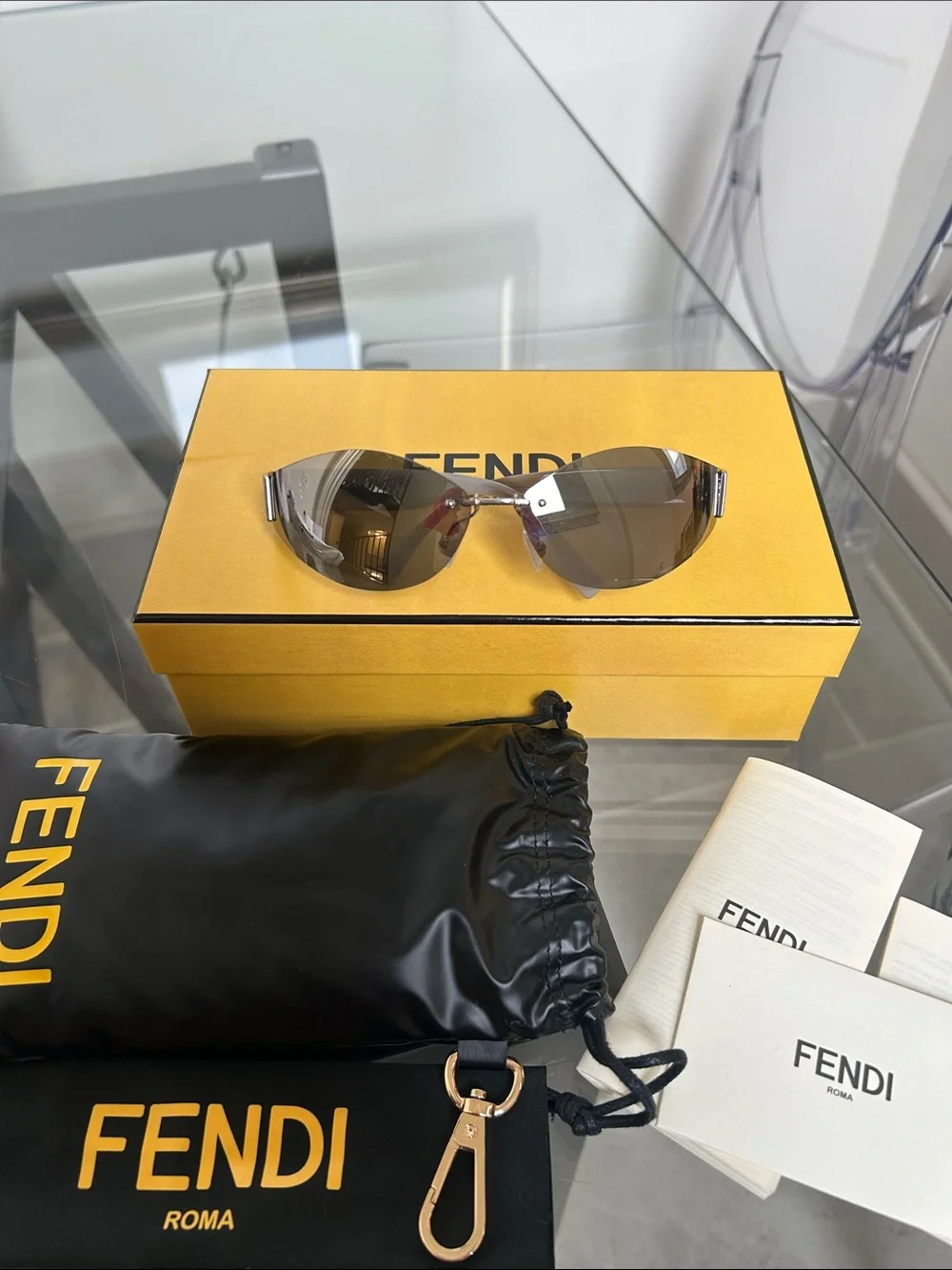 Authentic Fendi Baguette Sunglasses FE40159U