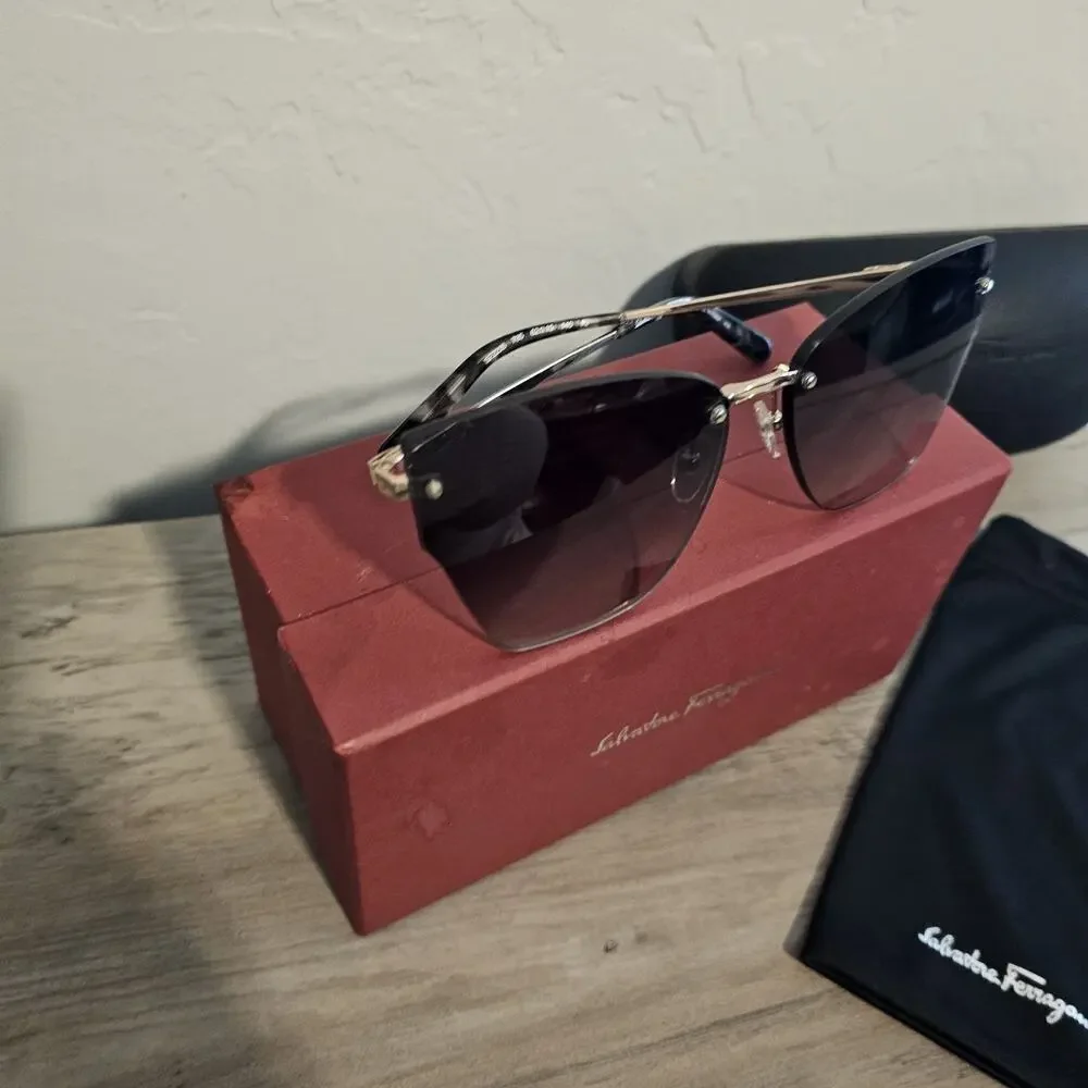 Salvatore Ferragamo SF223S Rimless Butterfly Sunglasses Rose Gold Gray Designer