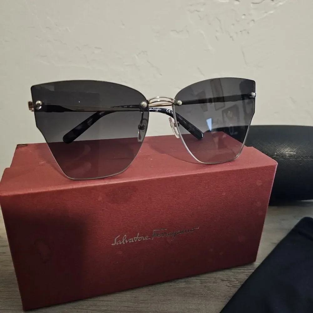 Salvatore Ferragamo SF223S Rimless Butterfly Sunglasses Rose Gold Gray Designer