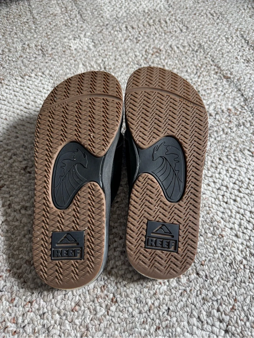 REEF Boys Black Flip Flops Sandals Youth Size 4