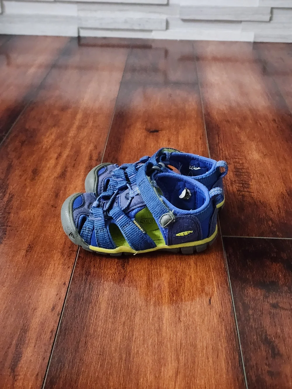 KEEN Toddler Newport H2 Sandals Blue Lime Green Size 6