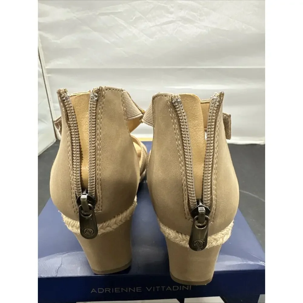 ADRIENNE VITTADINI TRIVIA Wedge Sandals Taupe Ankle Strap Women's Size 8.5 New