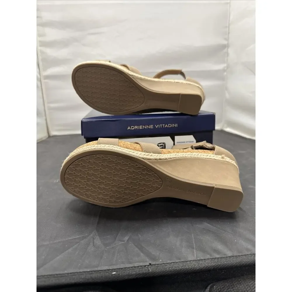 ADRIENNE VITTADINI TRIVIA Wedge Sandals Taupe Ankle Strap Women's Size 8.5 New