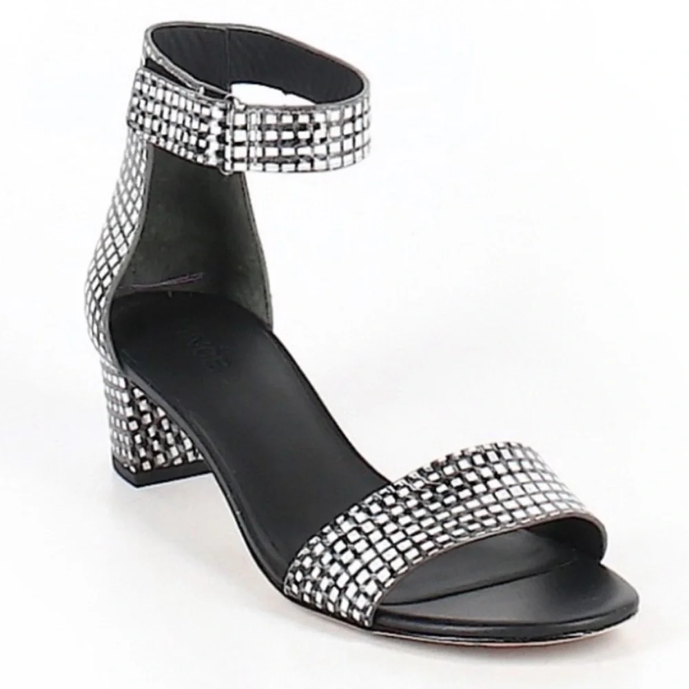 Vince Rita Checkered Sz 7.5 Leather Minimalist Contemporary Ankle Strap Sandals
