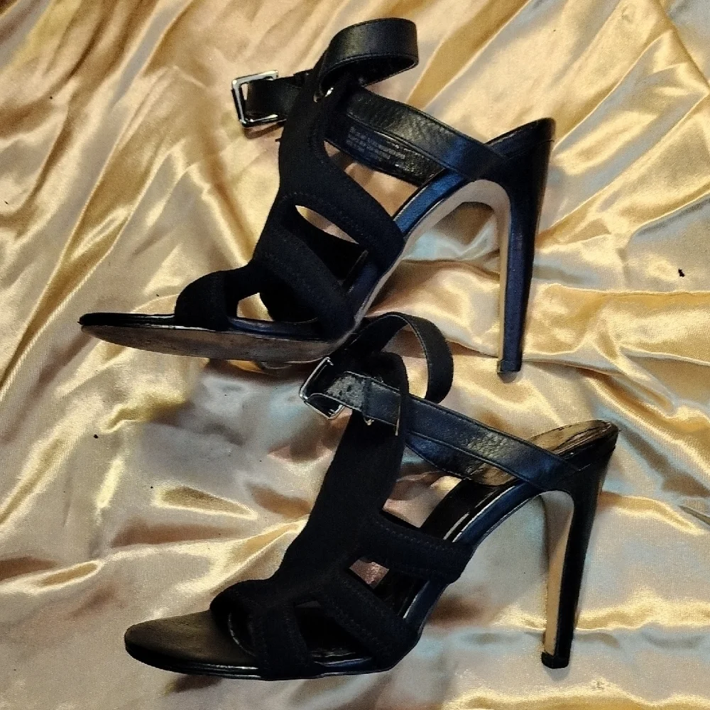 Isola Black Woven Straps Ankle Closure Heels
