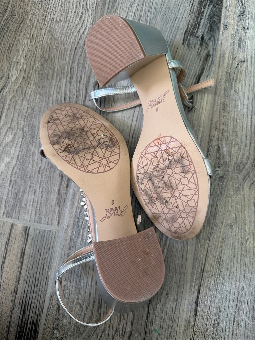 Jewel Badgley Mischka Silver Embellished T-Strap Sandals