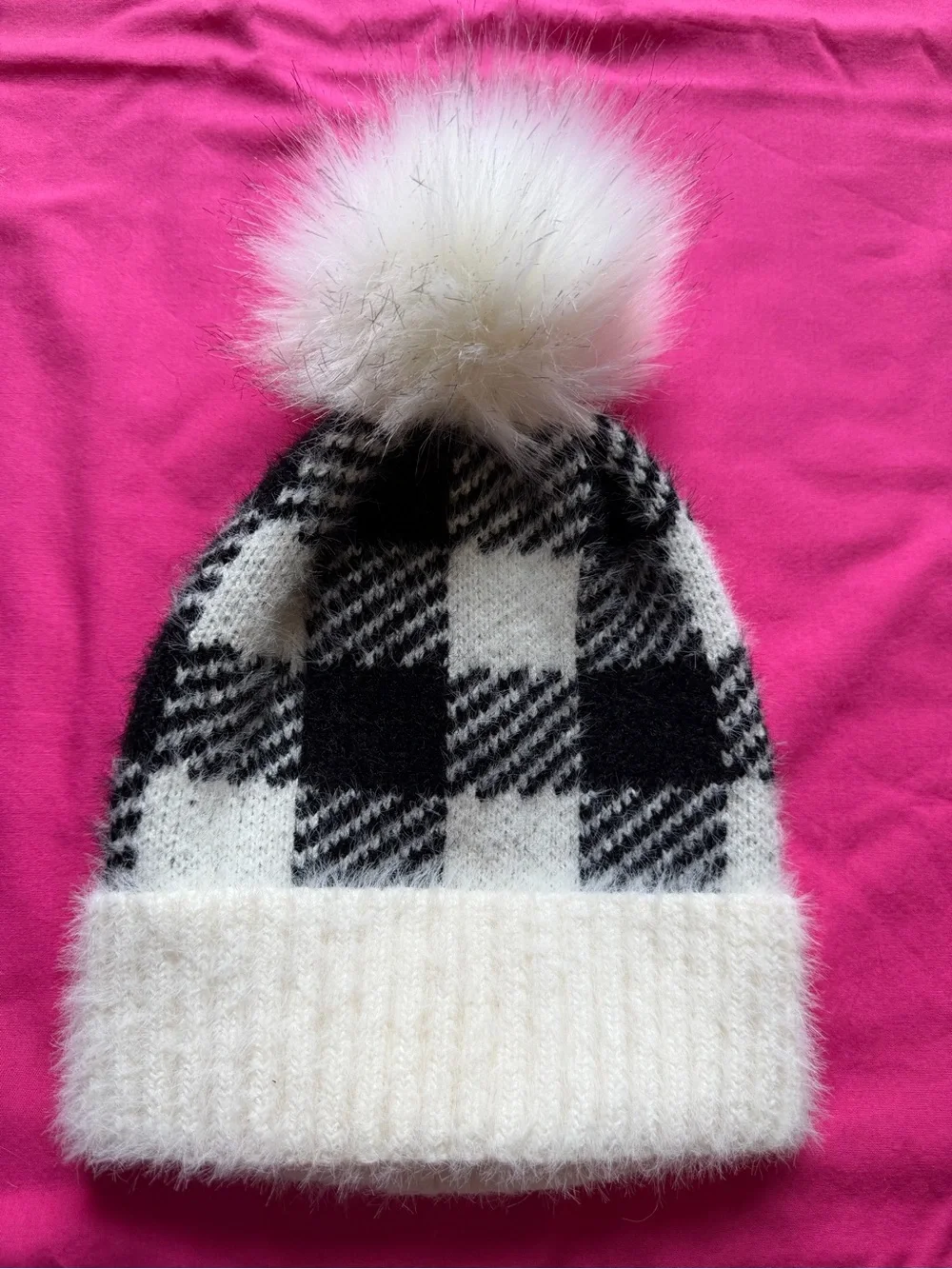 Women’s hat and scarf NWOT
