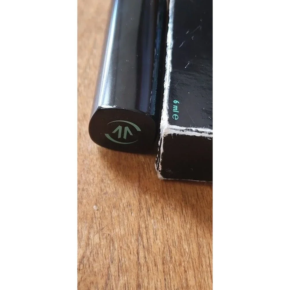 Vincent Longo Liquid Canvas Concealer Face Blemish Spot Conceal Shade Medium NIB
