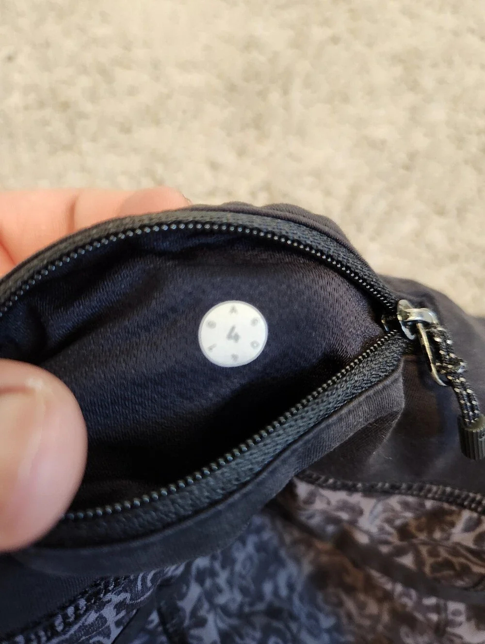Lululemon Speed Short In Flossy Dark Carbon Black/Black Size 4