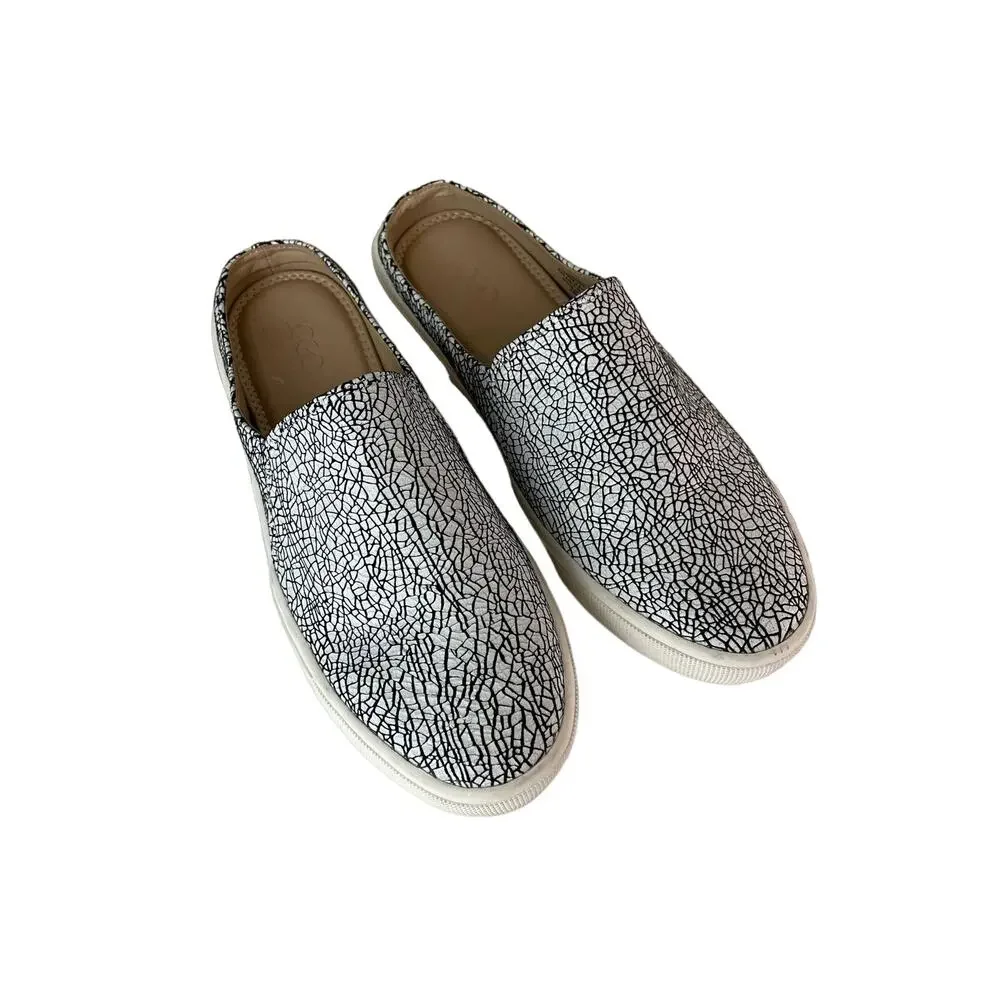 LOGO By Lori Goldstein Womens Diane Slip-On Shoes US 5.5M White/Navy Printed