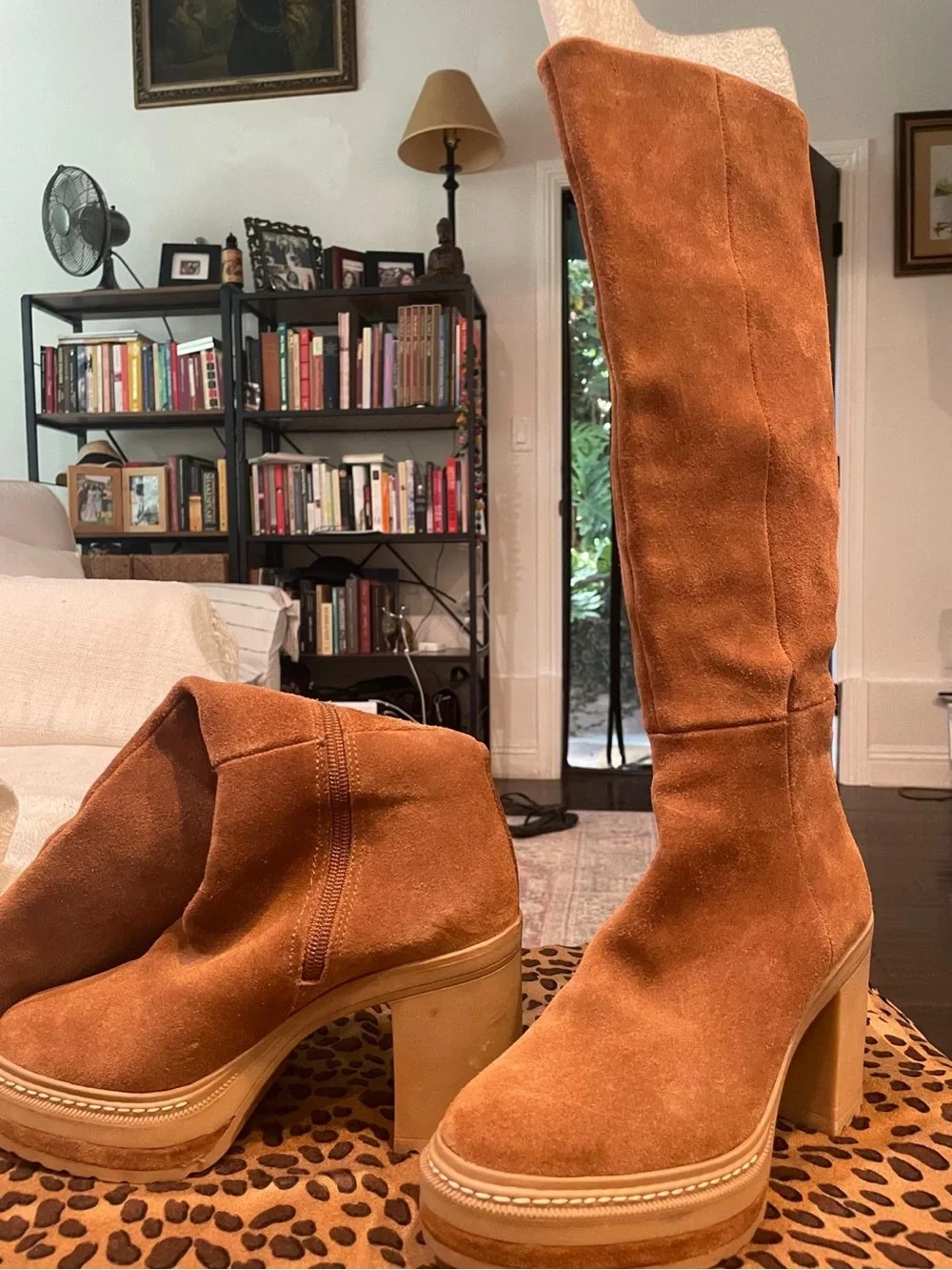 Women's Knee-High Platform Block Heel Boots in Brown Suede