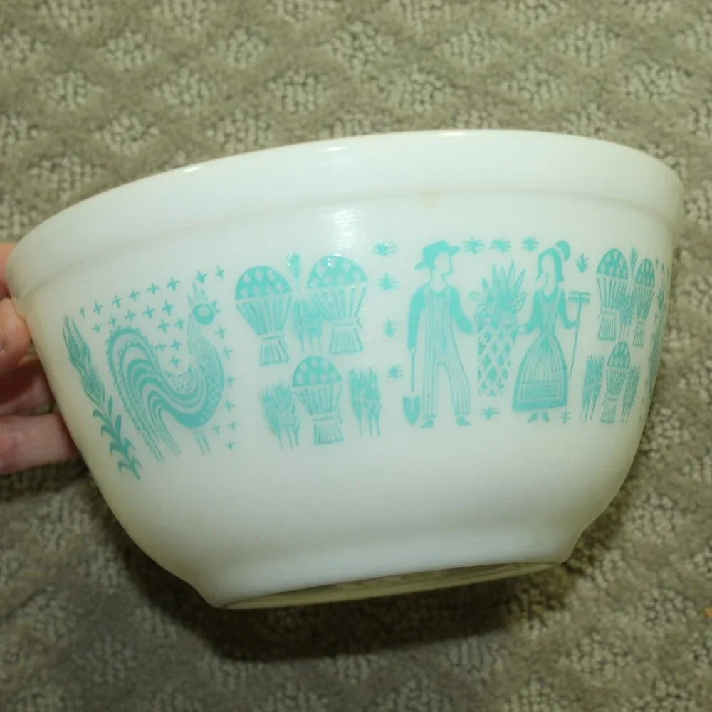 Pyrex Amish Butterprint Turquoise Mixing Stacking Bowl 402 1 1/2 Qt - MINT