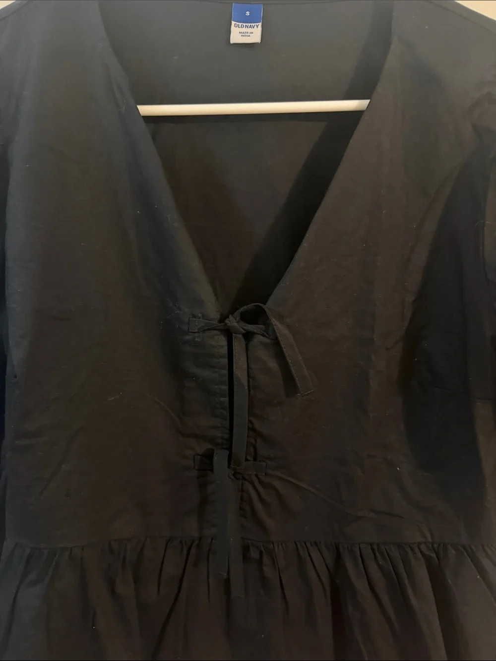 Old Navy Black V-Neck Peplum Tie-Front Puff Sleeve Blouse size small
