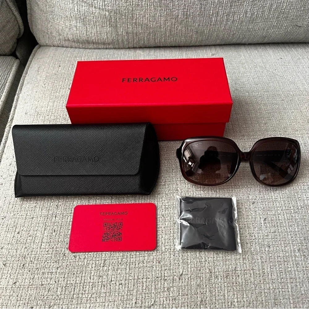 NWB Salvatore Ferragamo Brown Sunglasses Authentic Luxury Elegant Timeless
