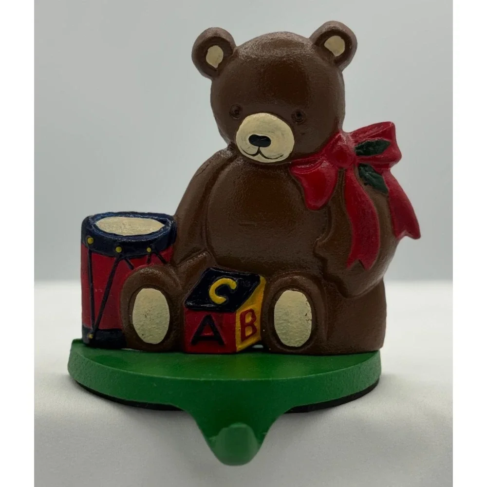 1992 Lillian Vernon Cast Iron Bear Stocking Holder 5