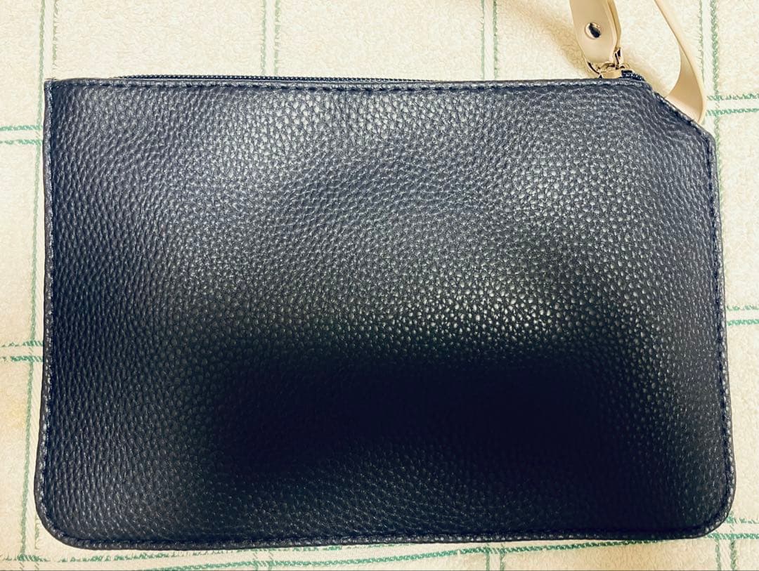 [GLOBE-TROTTER x ANA] Navy Leather Fragment Case