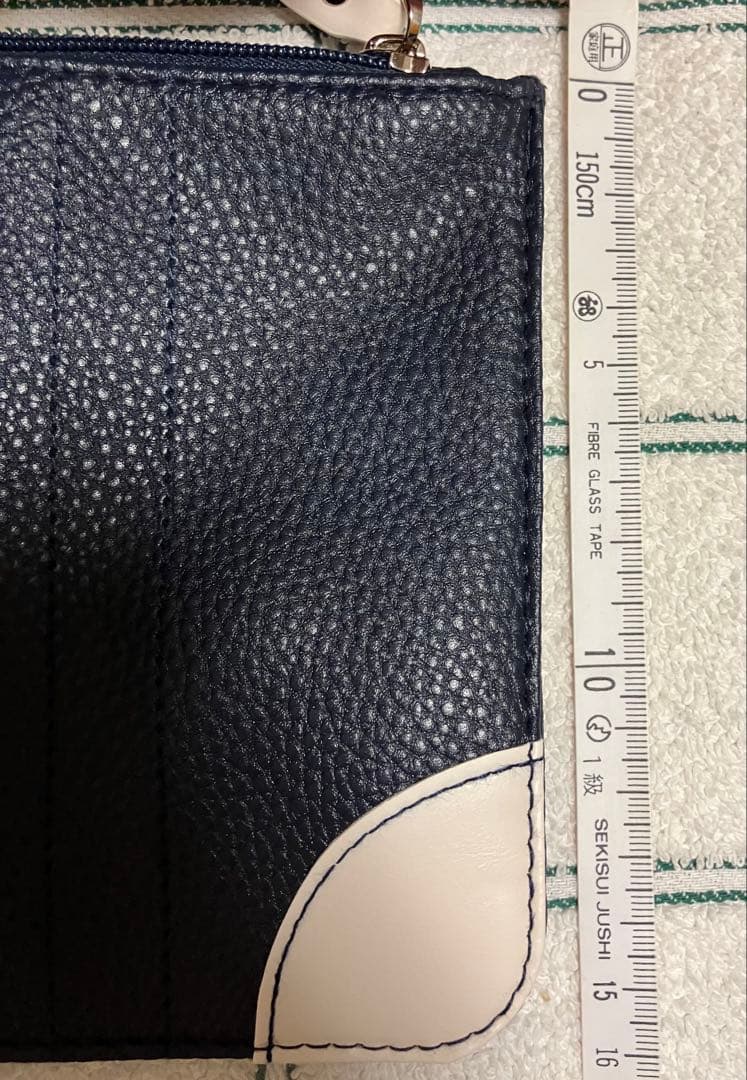 [GLOBE-TROTTER x ANA] Navy Leather Fragment Case