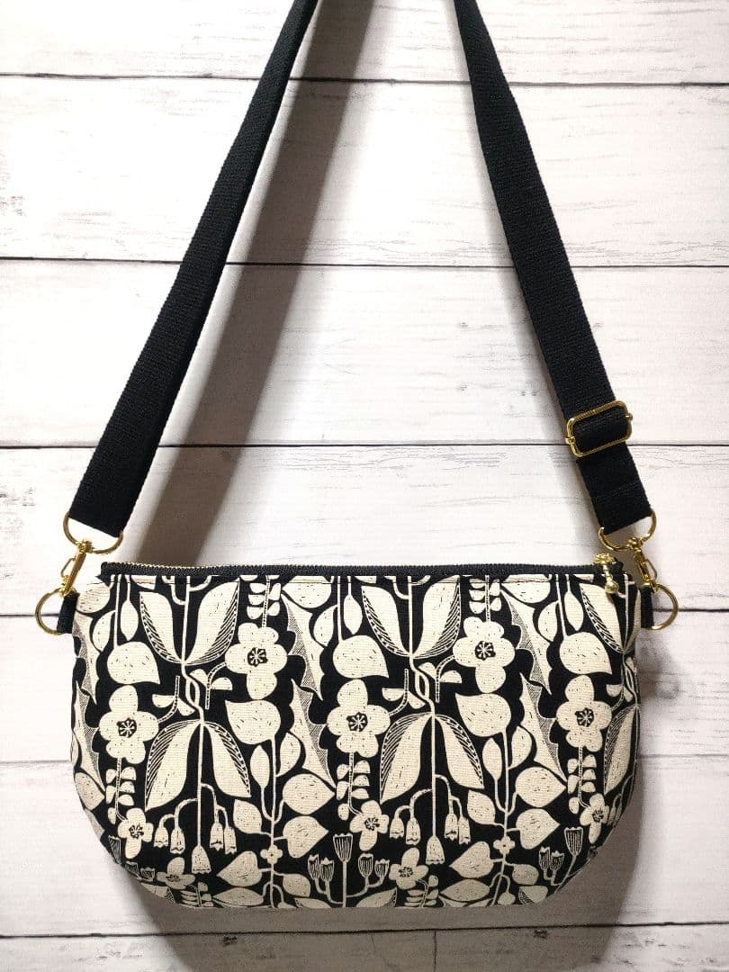 【KOKKA】Botanical Linnea Smartphone Shoulder Bag