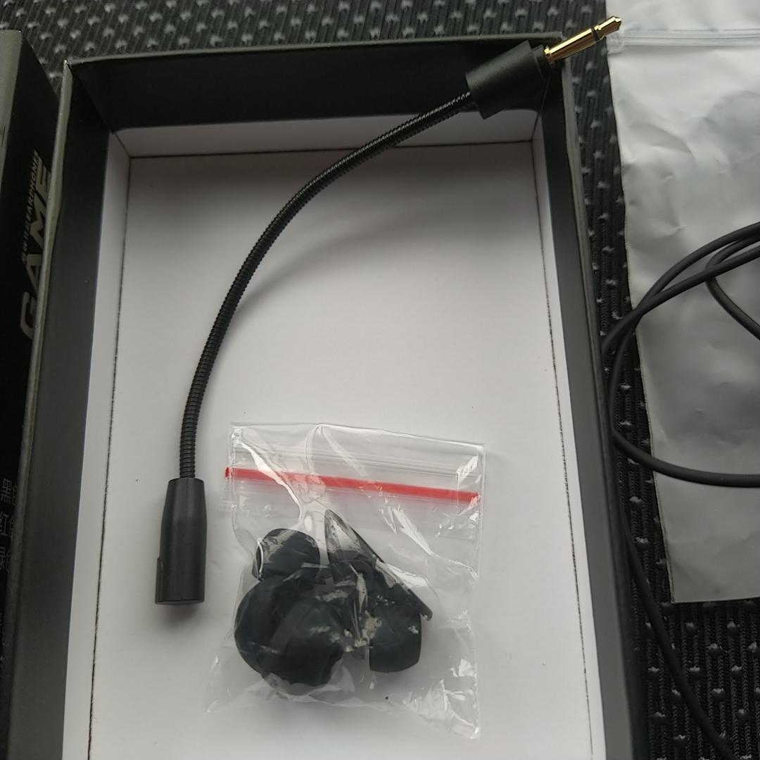 【Full Set】3.5mm Hi-Fi Gaming Headset with Microphone and Noise-Cancelling Earplugs