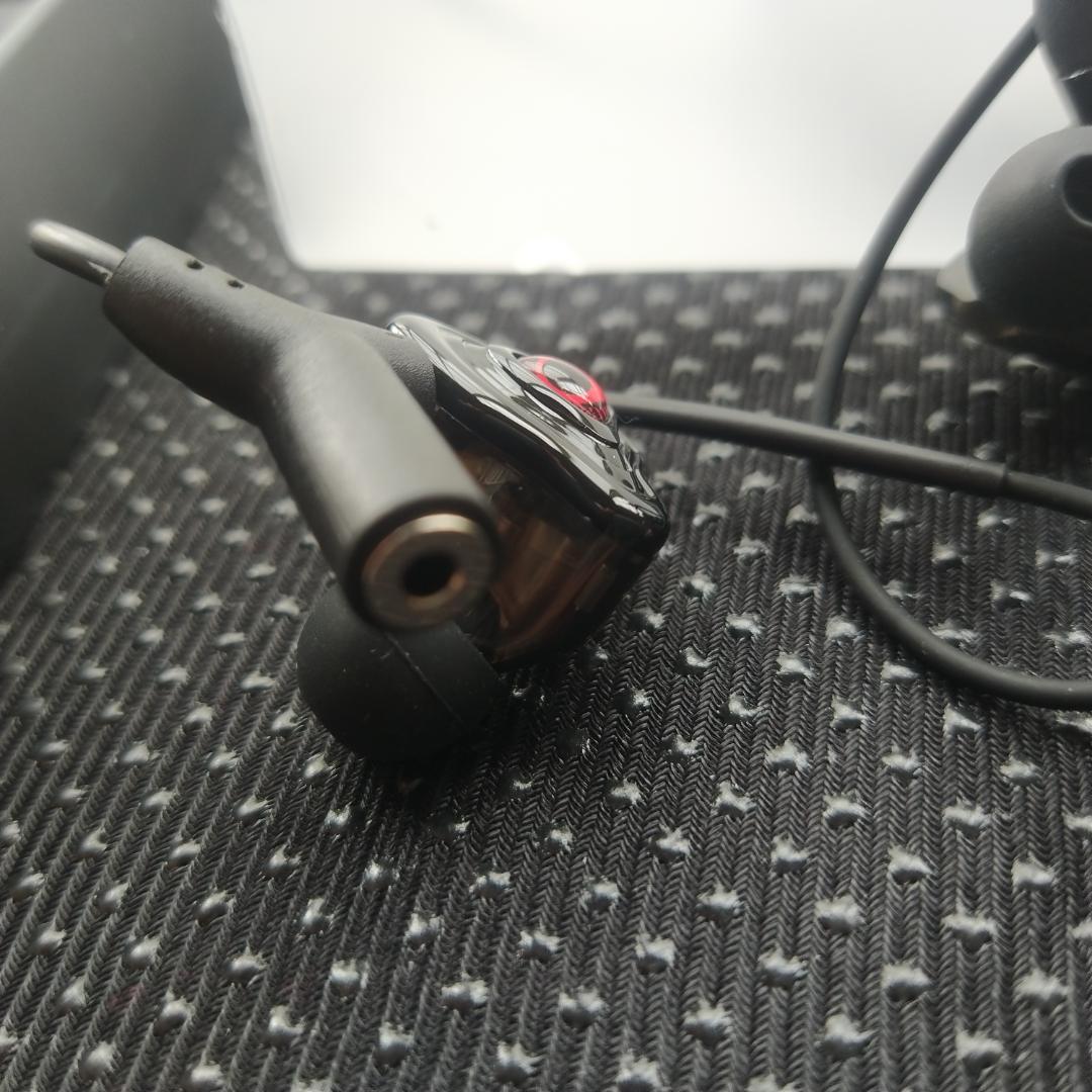 【Full Set】3.5mm Hi-Fi Gaming Headset with Microphone and Noise-Cancelling Earplugs