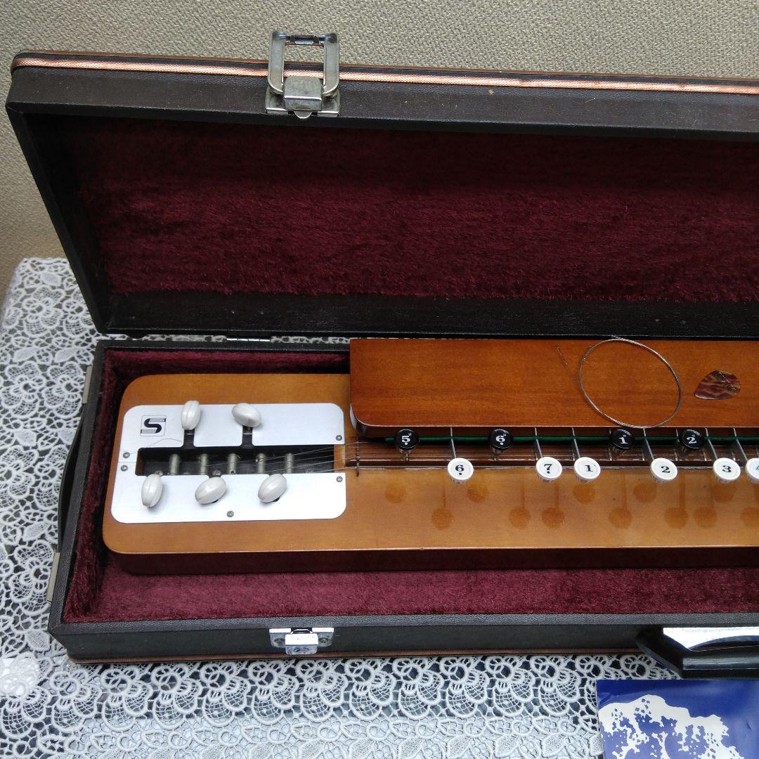 SUZUKI Taishōkotō with Luxurious Case, Wooden Taishōkotō, 5 Strings