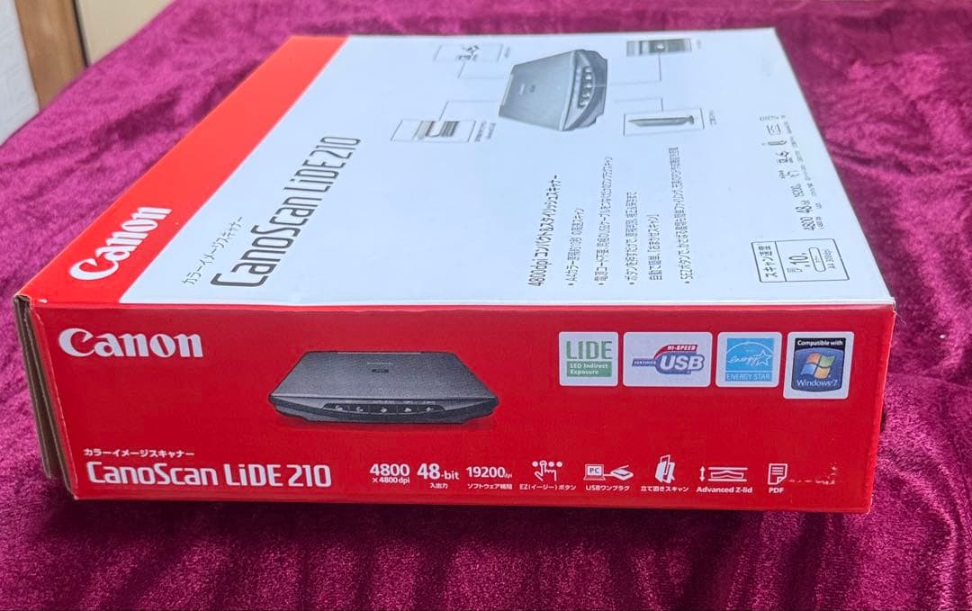 Taro-sama Canon Canoscan LiDE 210 Flatbed Color Scanner